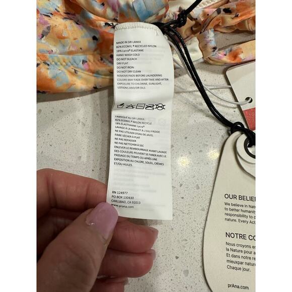 prAna Mallorca Swimsuit Top Impressions XL NWT Beach Poolside vacation - Picture 5 of 6